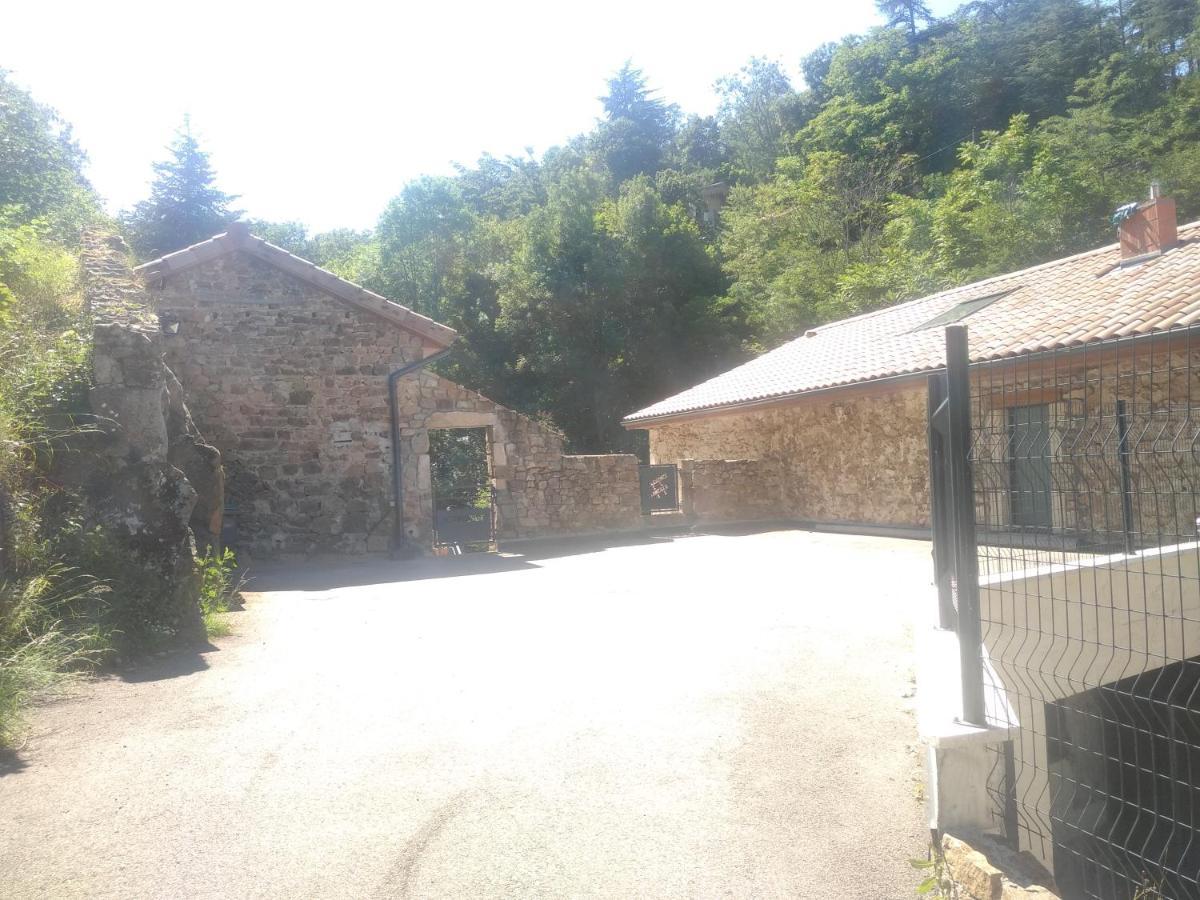 Gîte au coeur du parc naturel régional du Pilat Pélussin Exterior foto